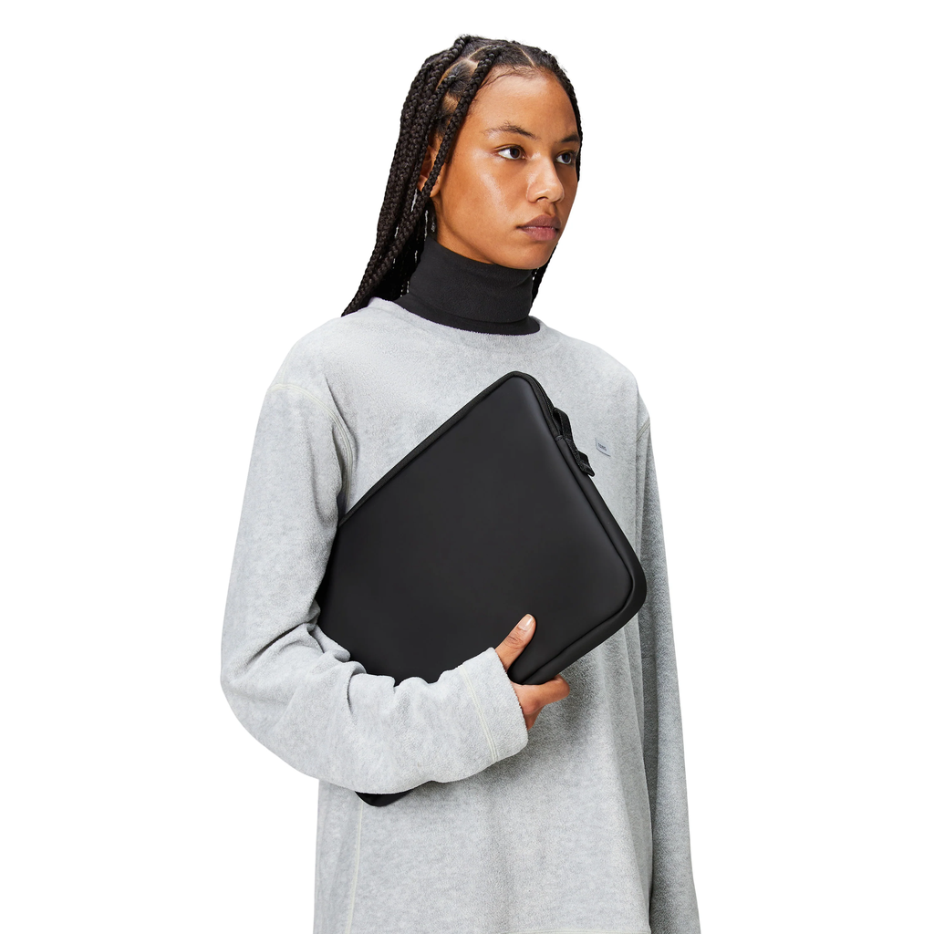 14870_black_AW24_women_1.jpg.webp