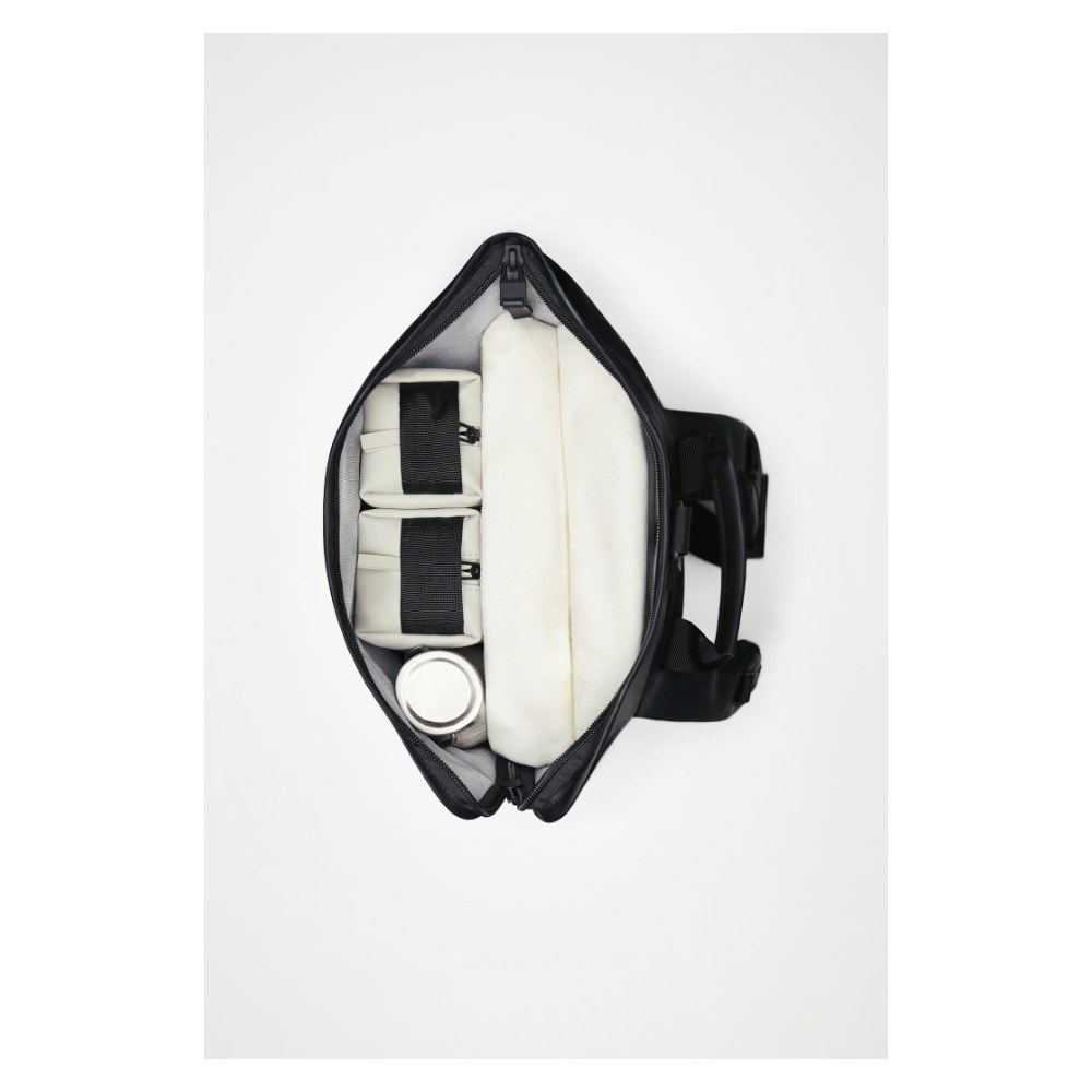rains_texel_moulded_backpack_w3_black_travel_inside_1