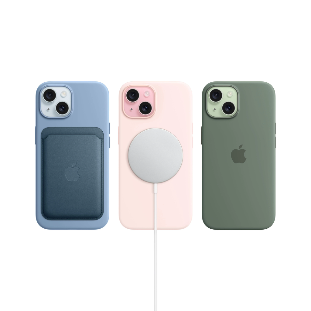 iPhone_15_Black_PDP_Image_Position-9__WWEN_229f0579-bd48-4f93-95c9-9a2dd0bfe714.jpg.webp
